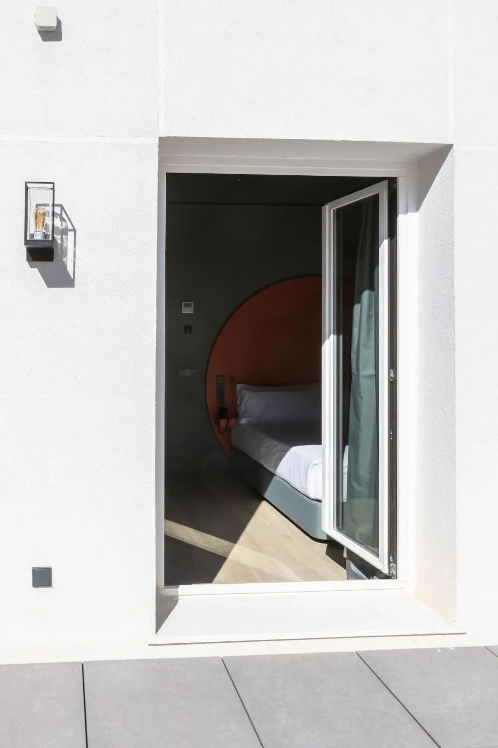 Room, Chic & Basic Dot, Madrid