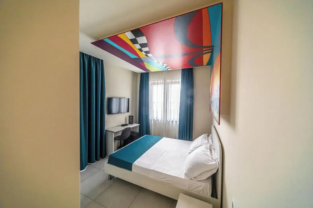 Room, Happyrooms, Naples