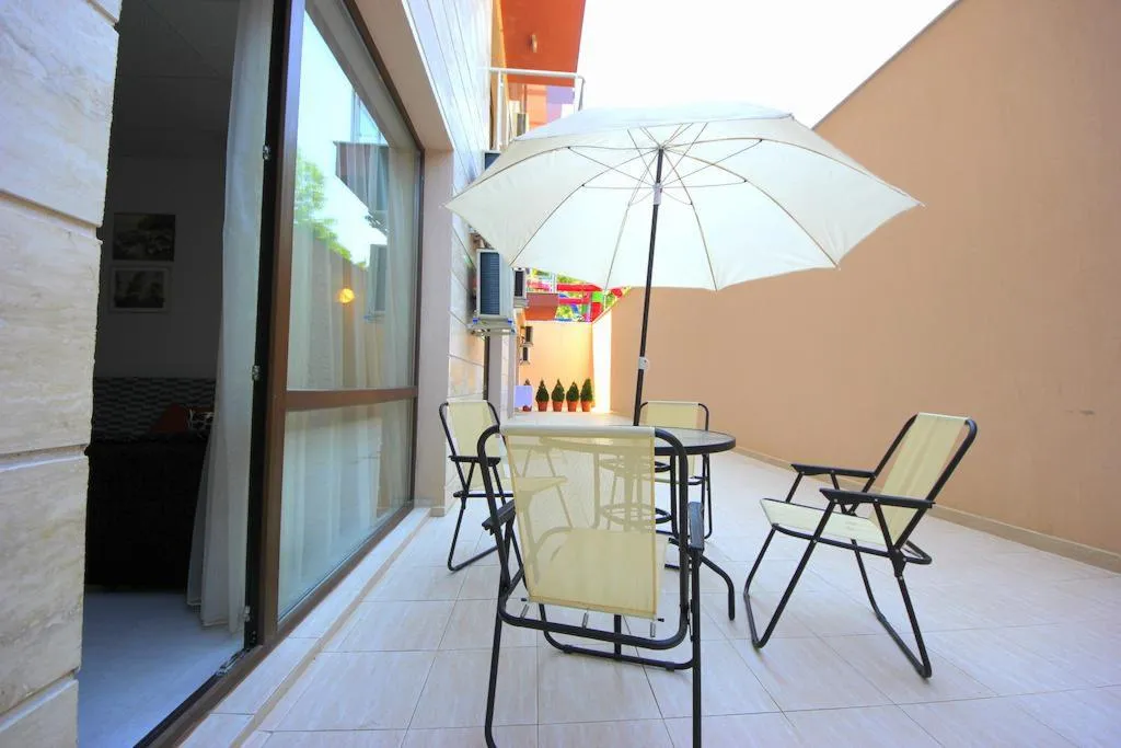 STUDIO CAPACITY 5 Room, Menada Tarsis Apartments, Bourgas