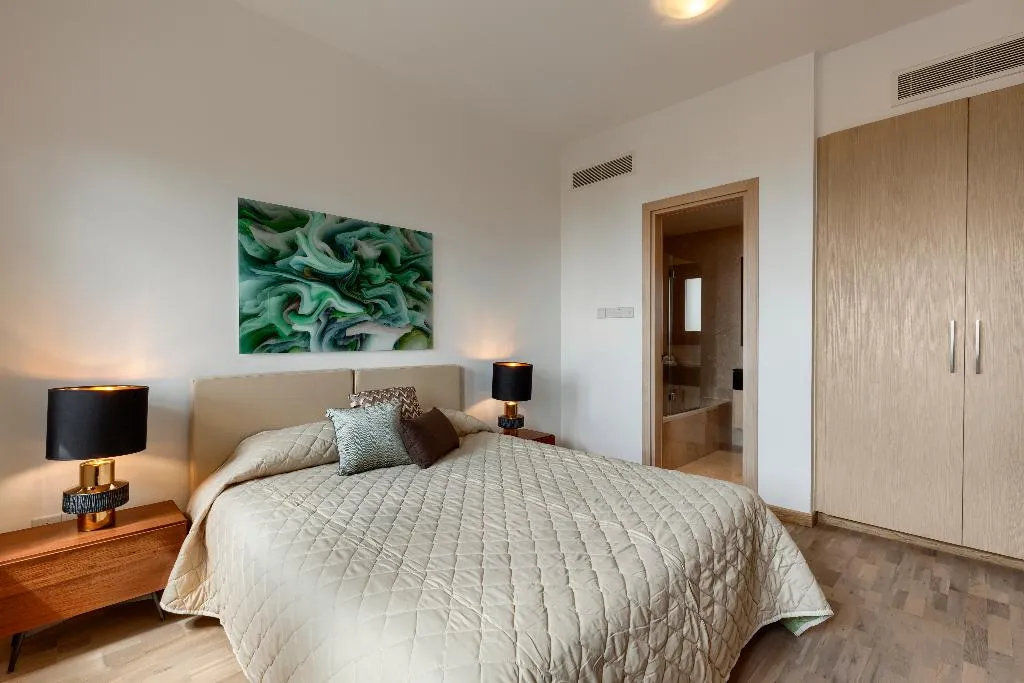 APARTMENT PREMIUM Room, Aphrodite Hills Rentals Premium Serviced Apartment, Cyprus