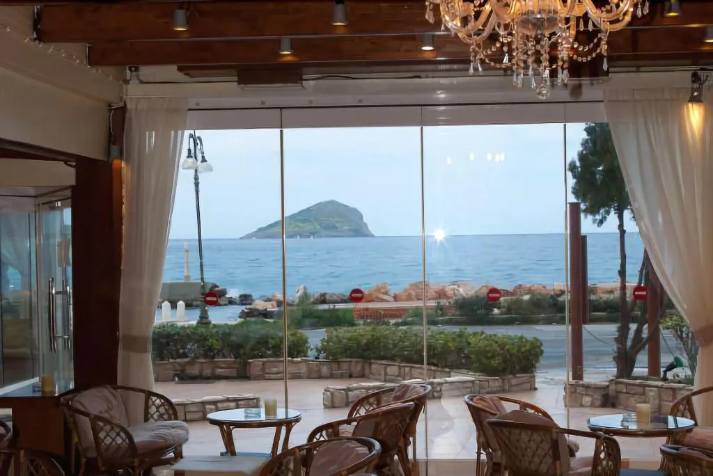Lobby, Kiani Akti, Athens