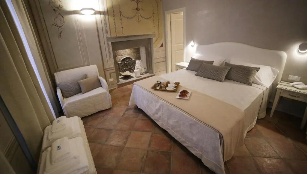 Room, Hotel Renaissance, Florence