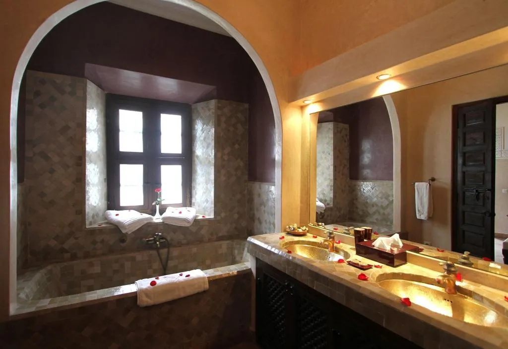Double or Twin SUPERIOR KING BED Room, Riad Monceau, Marrakech