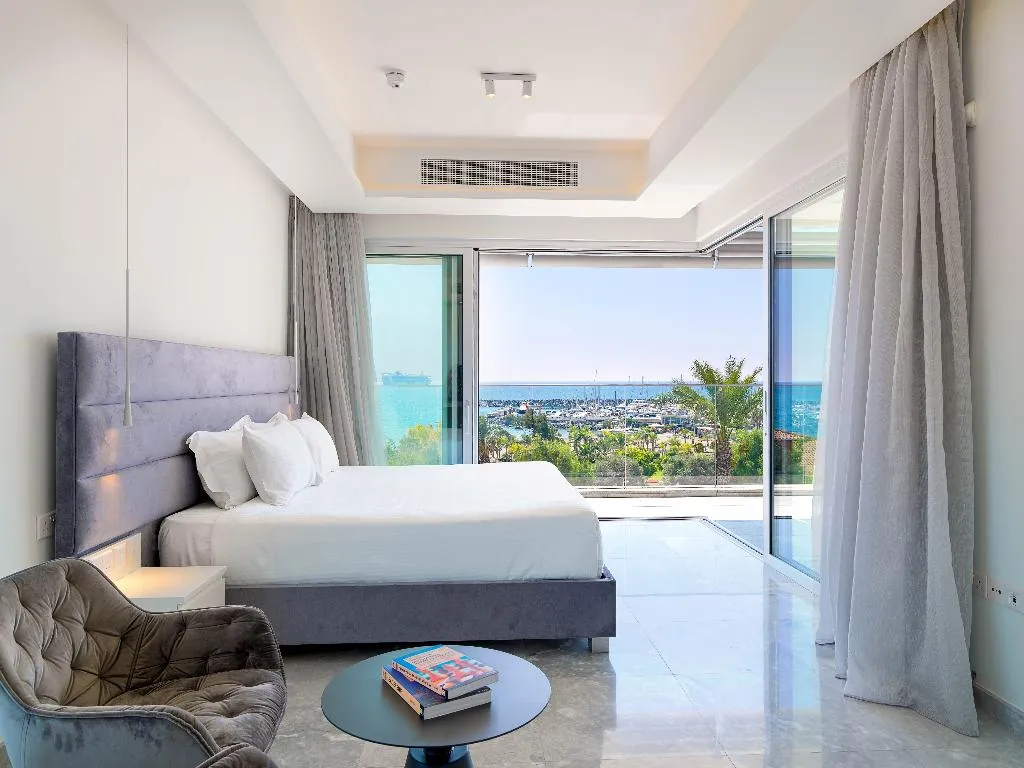 APARTMENT LUXURY Room, The Tower at St Raphael Resort, Cyprus