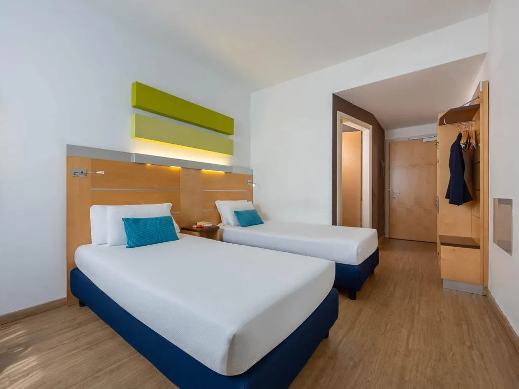 TWIN STANDARD Room, iH Hotels Milano Gioia, Milan