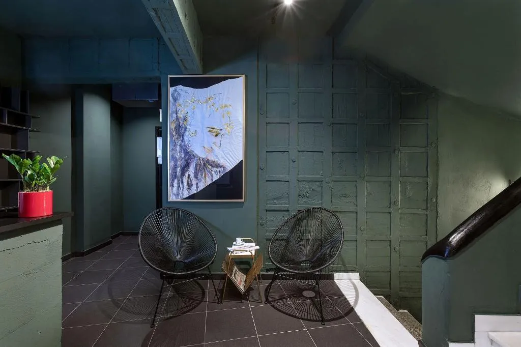 Lobby, Nin&Bau Sarri 2, Athens