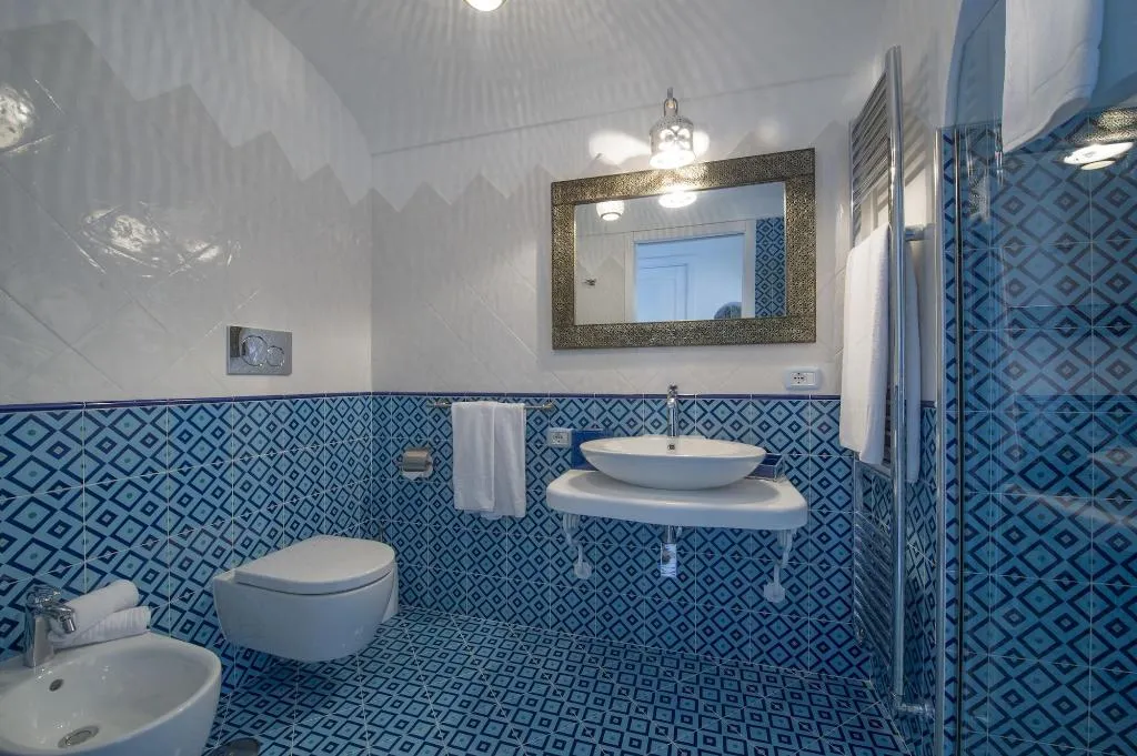 Room, B&B La Barbera, Naples