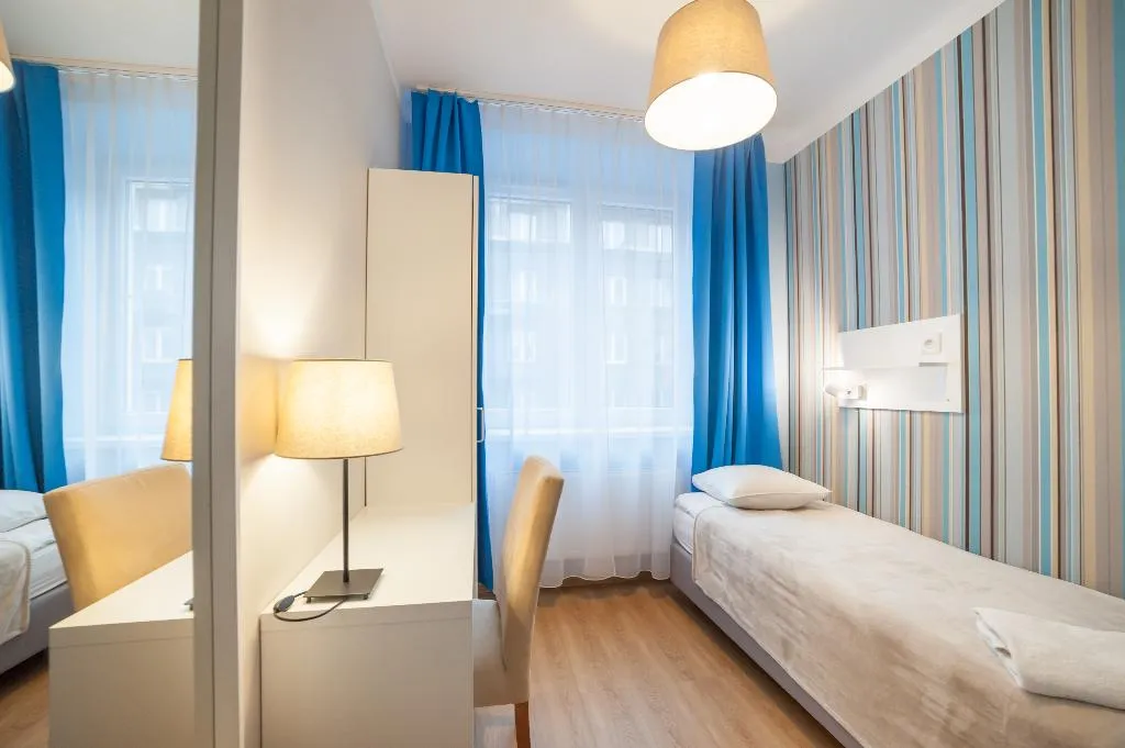SINGLE DELUXE Room, Hostel Premium Kraków, Krakow