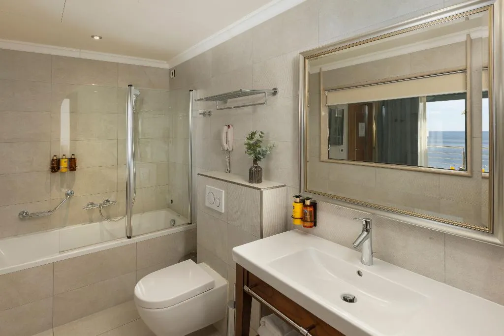 JUNIOR SUITE WITH BALCONY Room, Hotel More, Dubrovnik