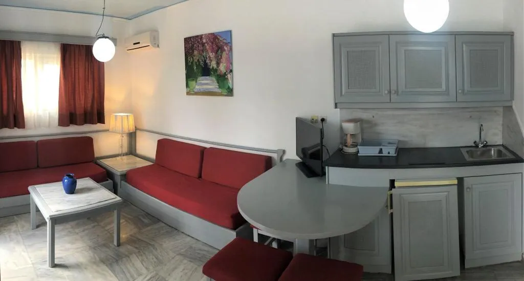Room, Futura, Crete