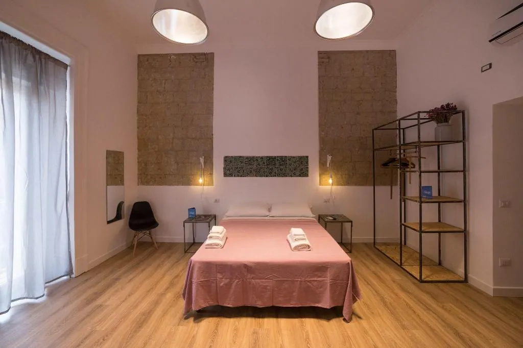 Room, Borgo Vergini Garden, Naples