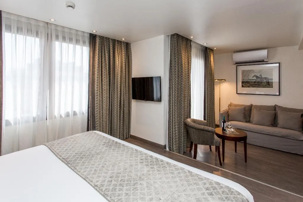 Room, Hotel Balmoral, Barcelona