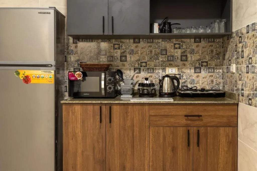 APARTMENT THREE BEDROOMS ONE BATHROOM Room, Settle Inn South 90 Apartments, Cairo