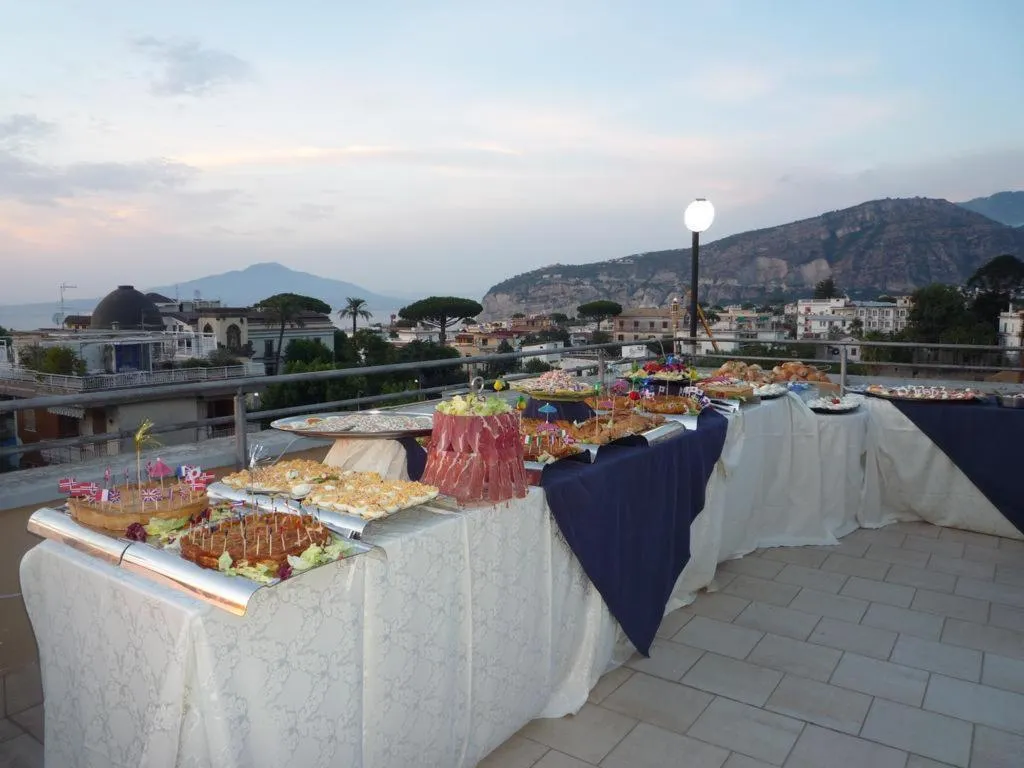Restaurant, Hotel La Pergola, Naples