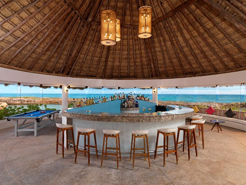 Bar, Hard Rock Hotel Riviera Maya All Inclusive, Cancun Area