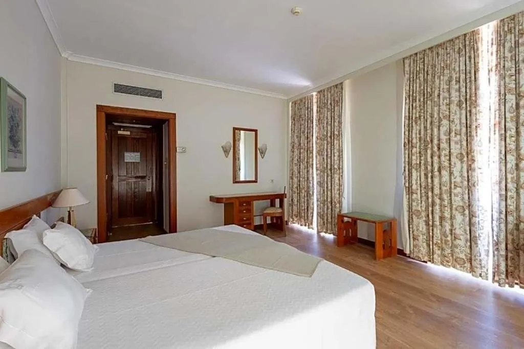 General view, Universal, Porto