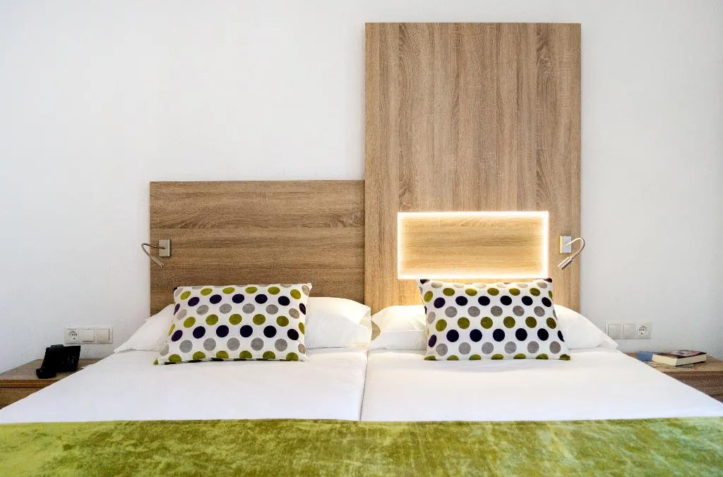 Room, Globales Hotel Maioris, Majorca