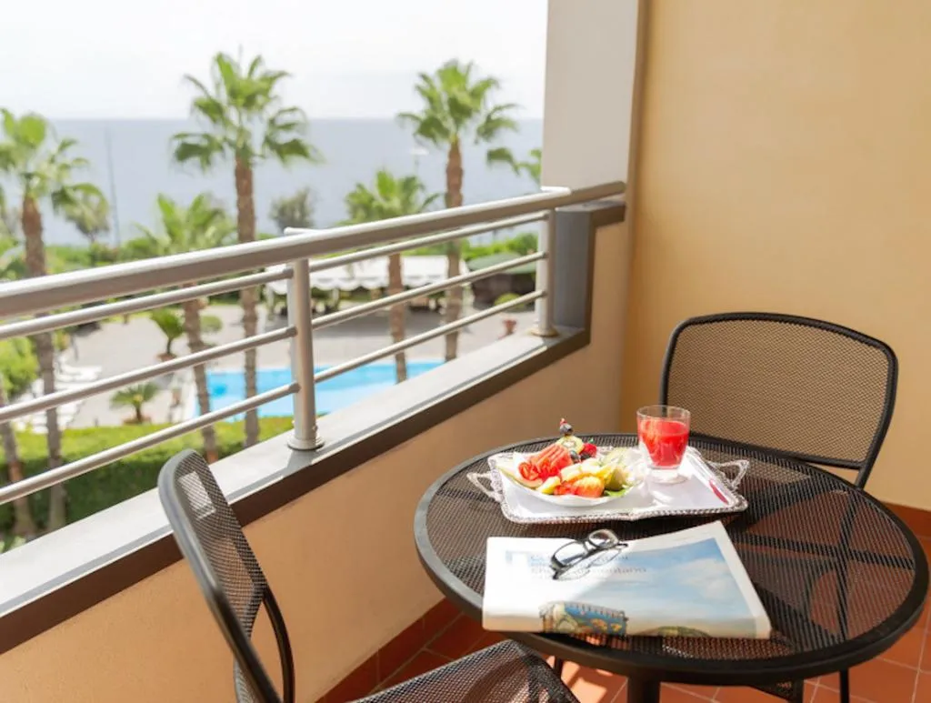 DOUBLE SINGLE USE DELUXE SEA VIEW WITH BALCONY Room, Hotel Nettuno, Catania, Catania