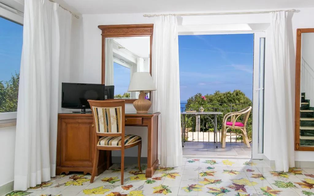 Double or Twin STANDARD Room, Bellavista, Naples