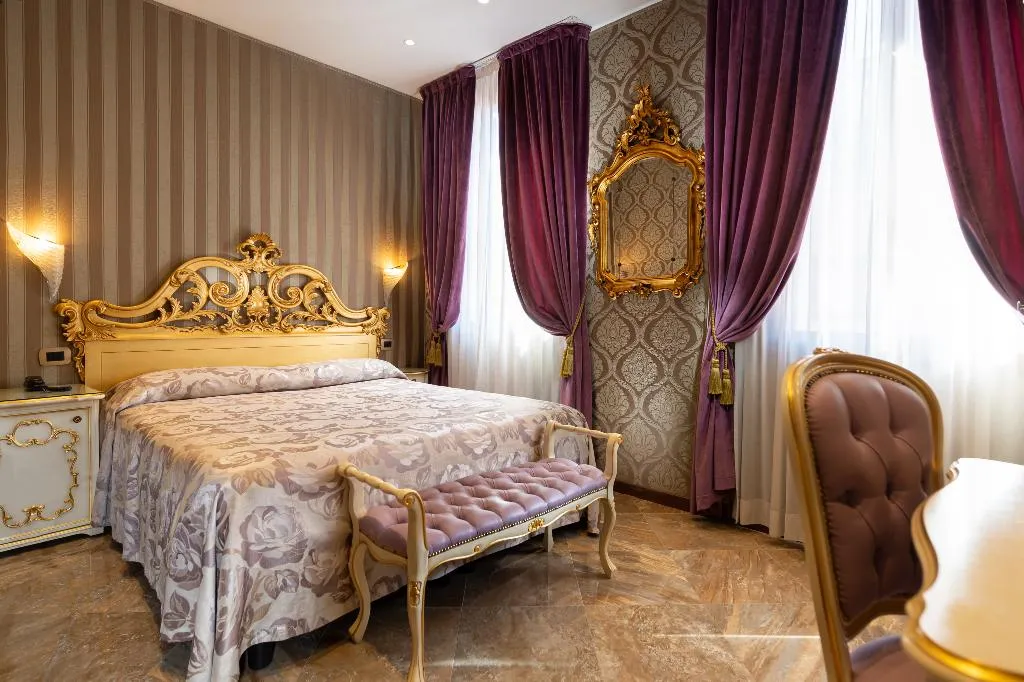 Double or Twin SUPERIOR Room, Hotel Santa Marina, Venice