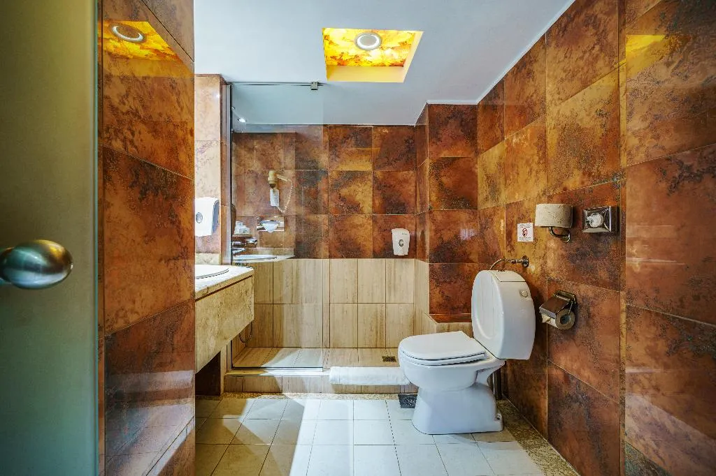JUNIOR SUITE STANDARD Room, Capsis Hotel Thessaloniki, Halkidiki