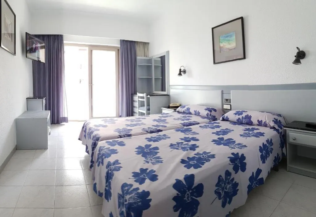 Room, Stil Bonsai, Majorca