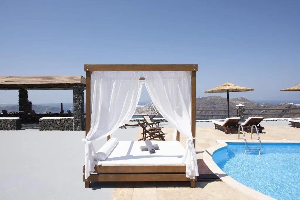 Sports and Entertainment, Caldera Memories, Santorini