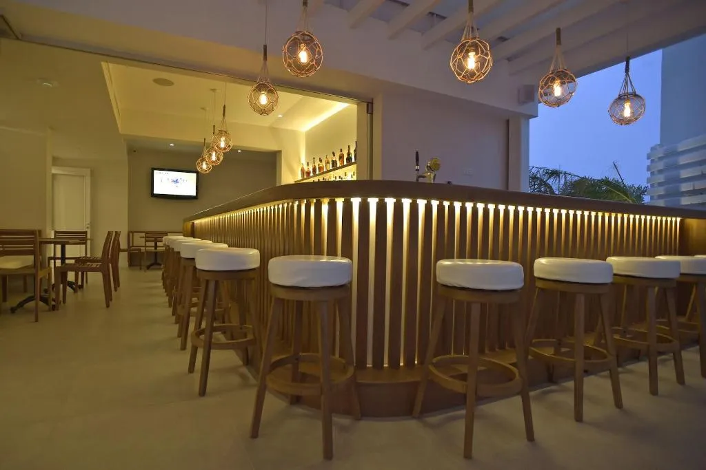 Bar, Sunrise Gardens Aparthotel, Cyprus