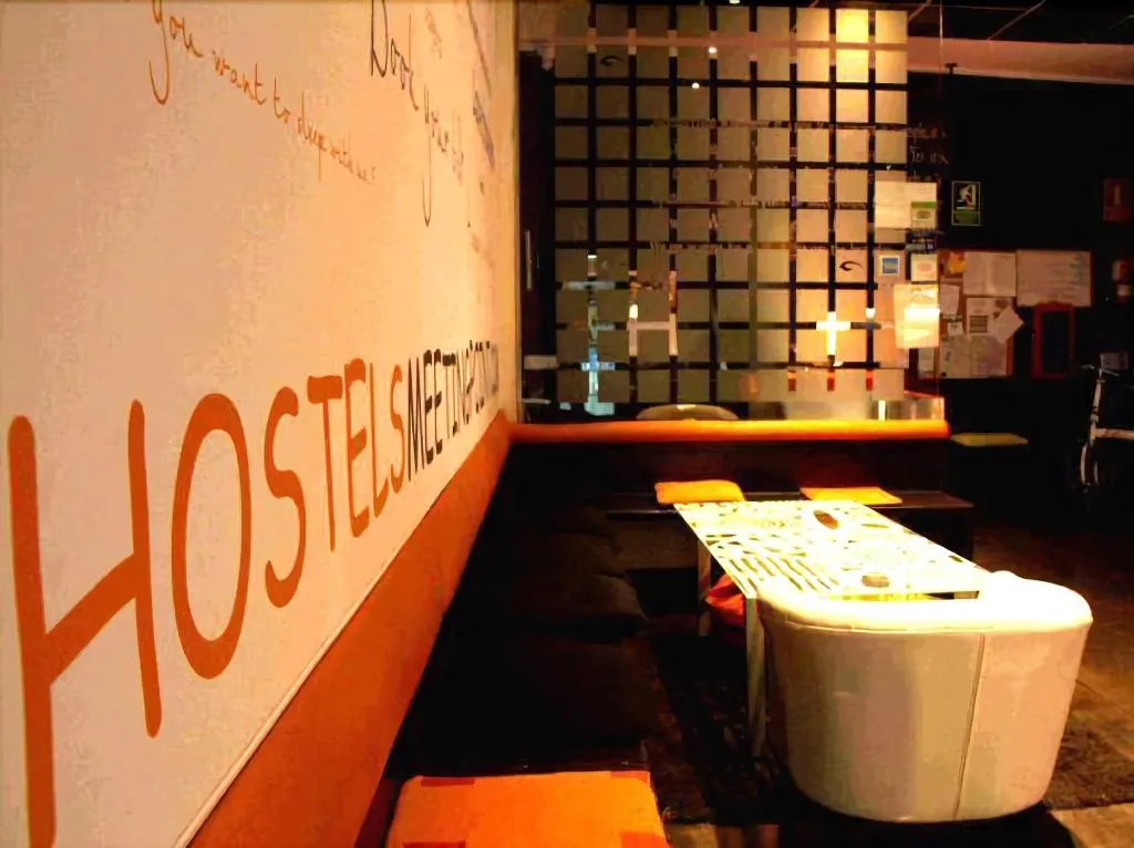 Room, Hostels Meetingpoint, Madrid