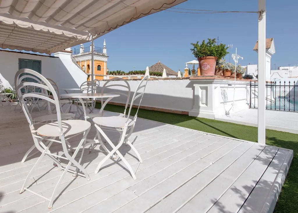 Pool, Casas de la Juderia, Seville