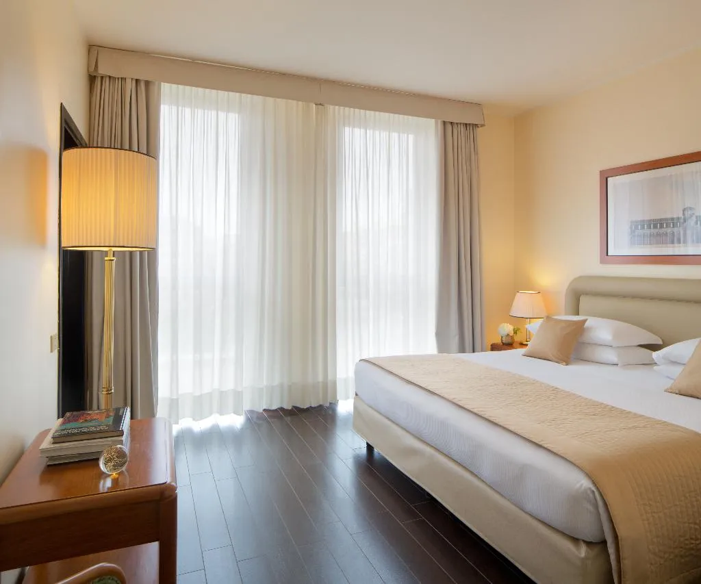 SUITE STANDARD Room, Starhotels Business Palace, Milan