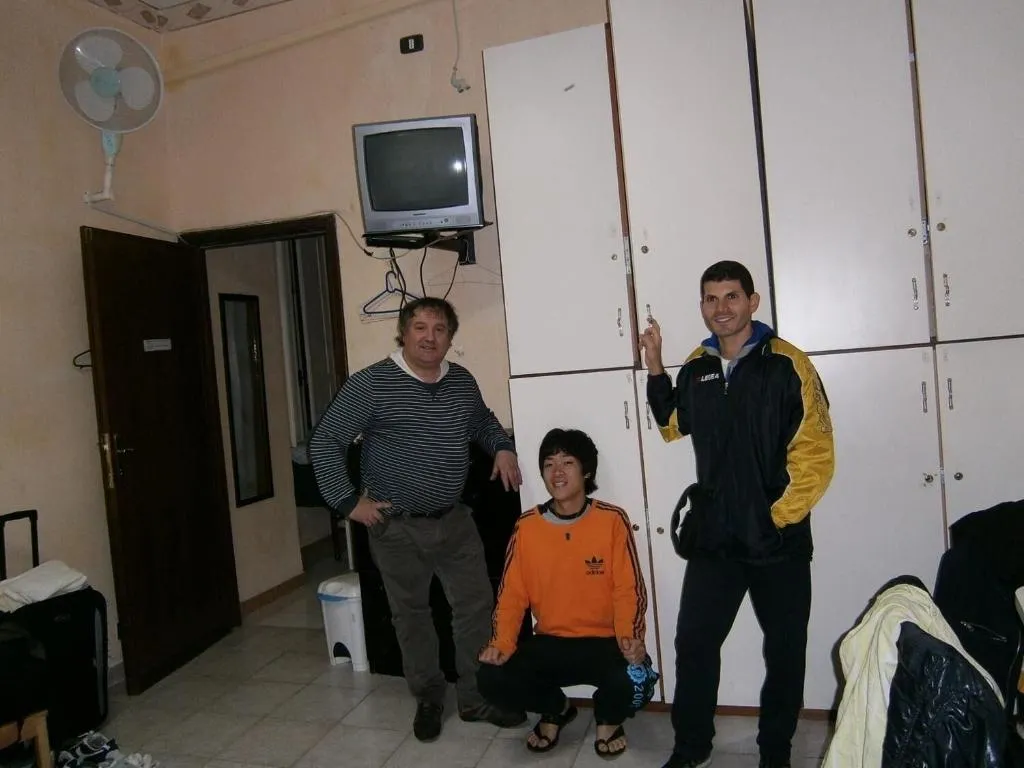 Room, Roma Termini 89, Naples