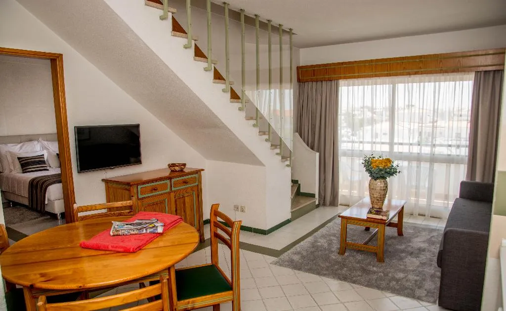 APARTMENT THREE BEDROOMS Room, Luna Hotel da Oura, Algarve
