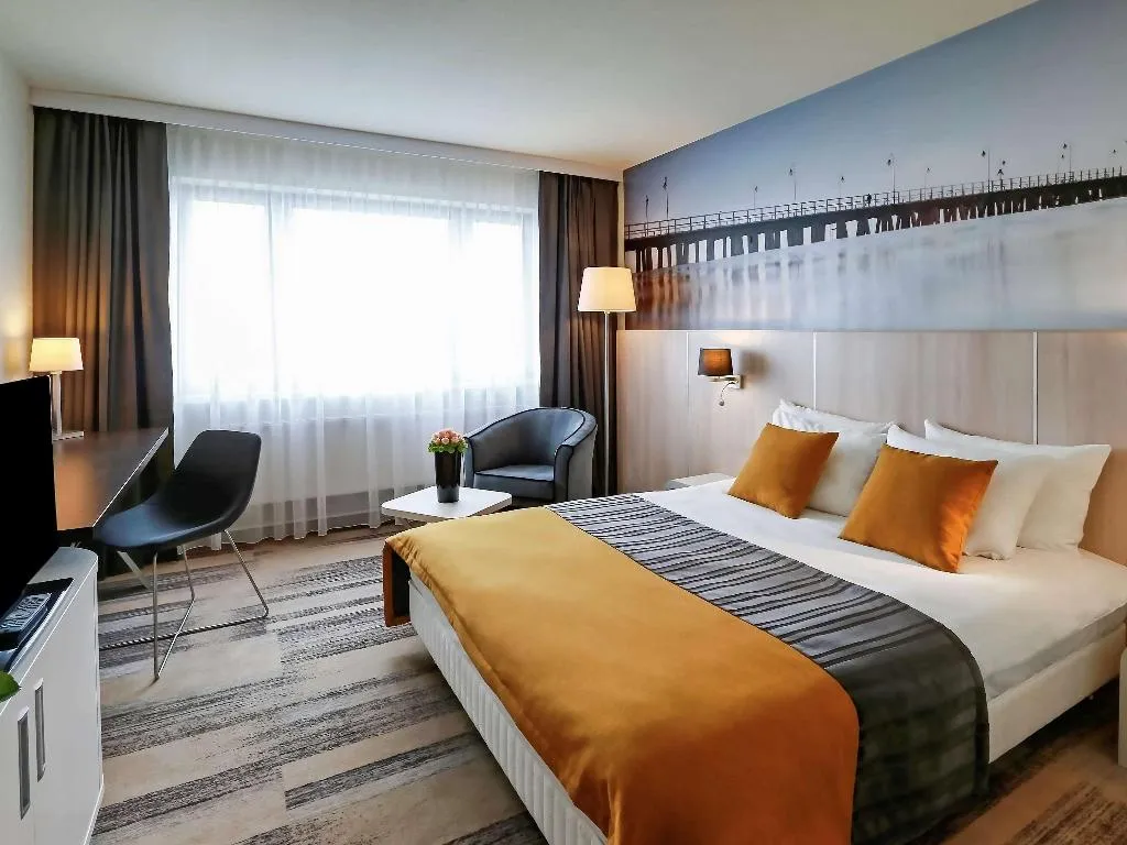 SUITE EXECUTIVE SEA VIEW Room, Mercure Gdynia Centrum, Gdansk