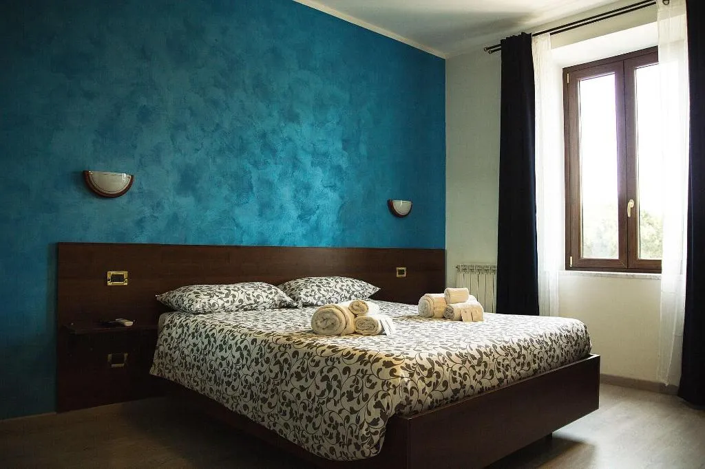 Room, Palazzo Santori, Rome