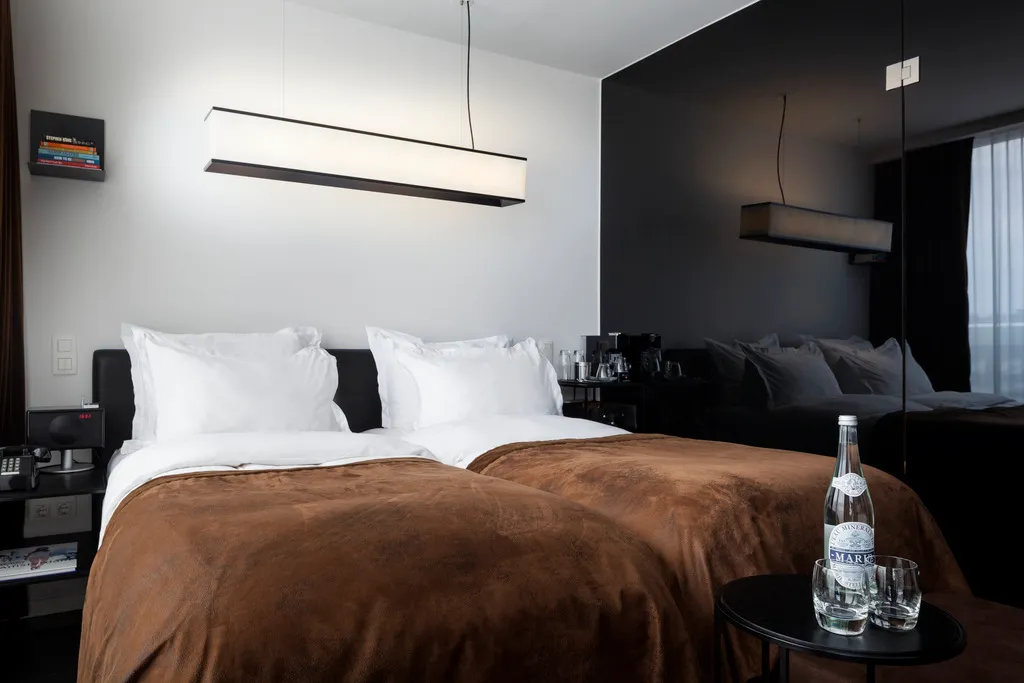 DOUBLE DELUXE Room, SIR Albert Hotel, part of Sircle Collection, Amsterdam