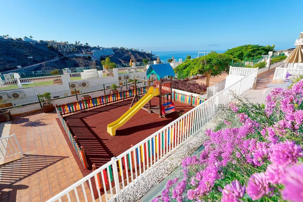 Sports and Entertainment, Servatur Altamadores, Gran Canaria