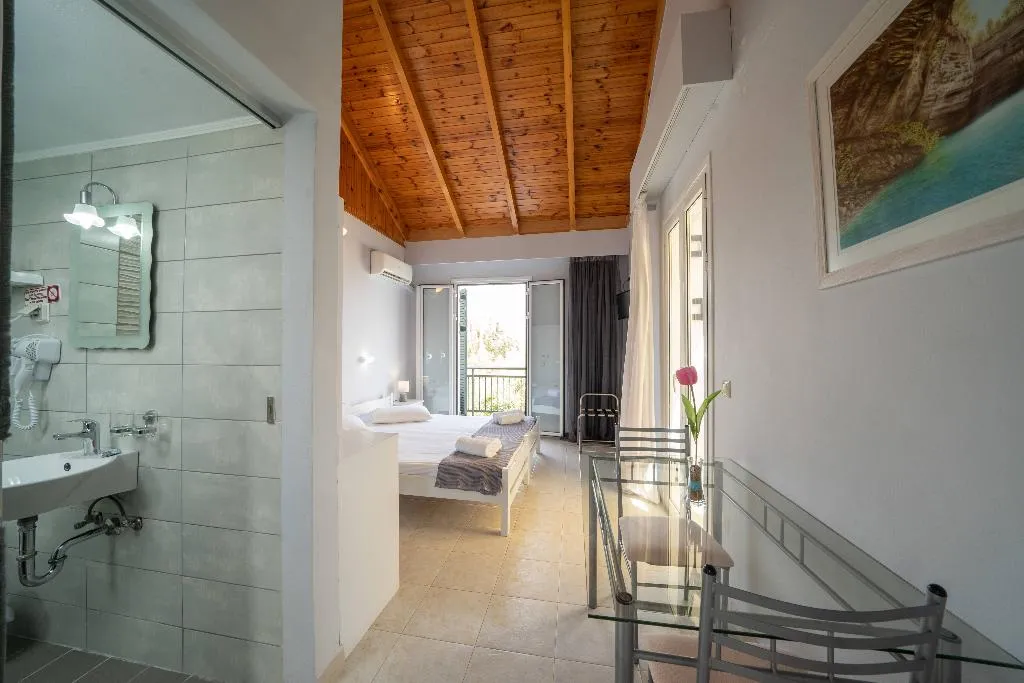 DOUBLE STANDARD Room, Xi Village, Kefallinia