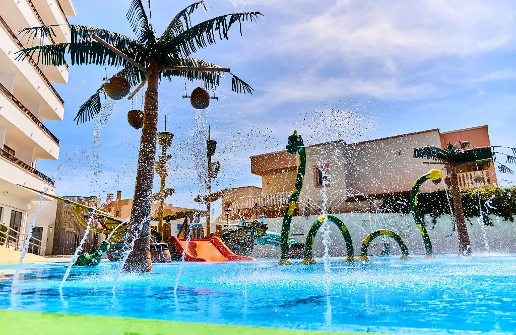 Pool, Leonardo Royal & Suites hotel Ibiza Santa Eulalia, Ibiza