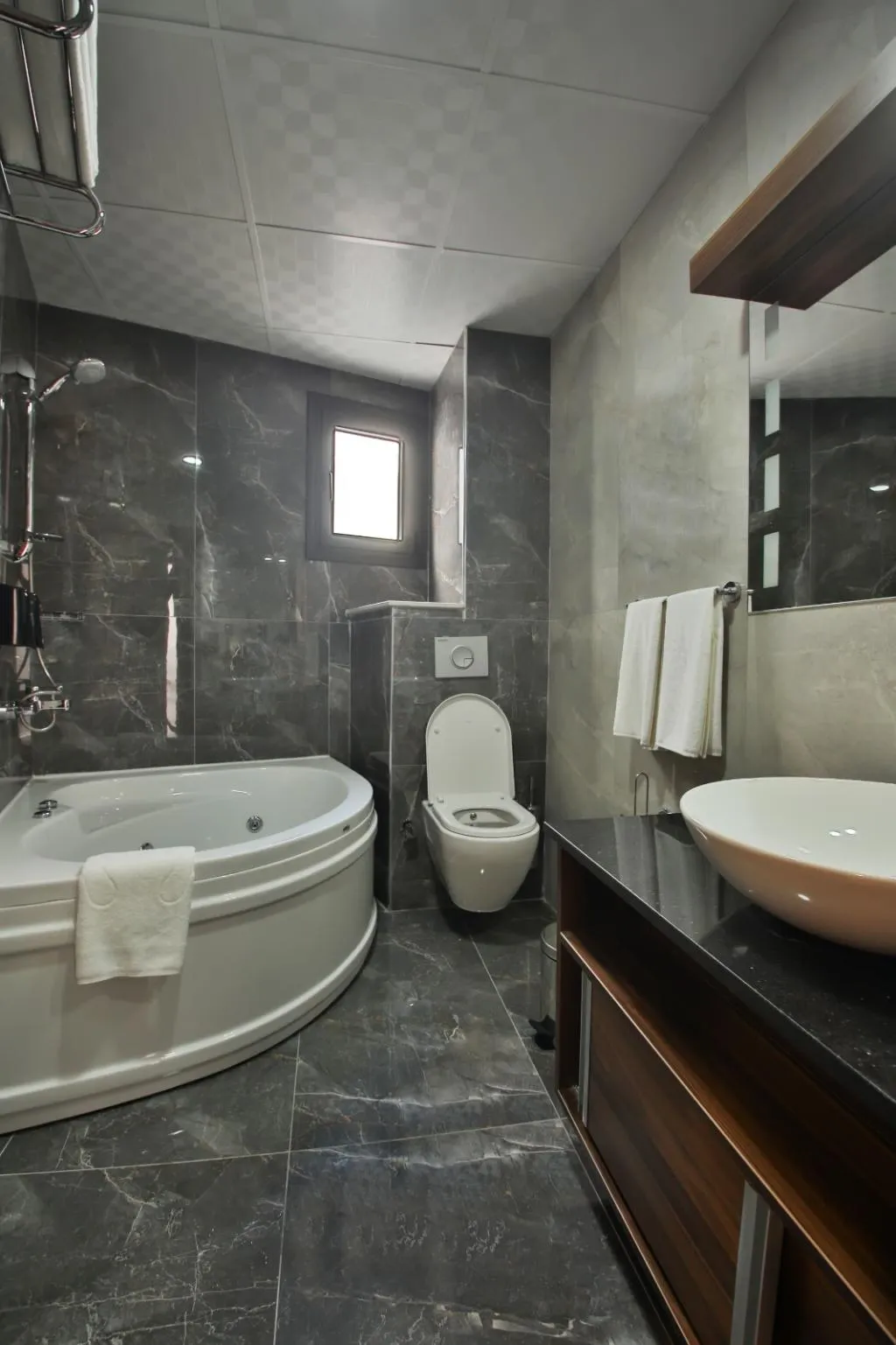 FAMILY ROOM CITY VIEW Room, Paris prestige, Izmir