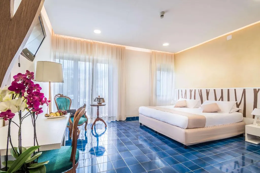 Double or Twin SUPERIOR WITH TERRACE Room, Hotel Le Axidie BW Signature Collection, Naples