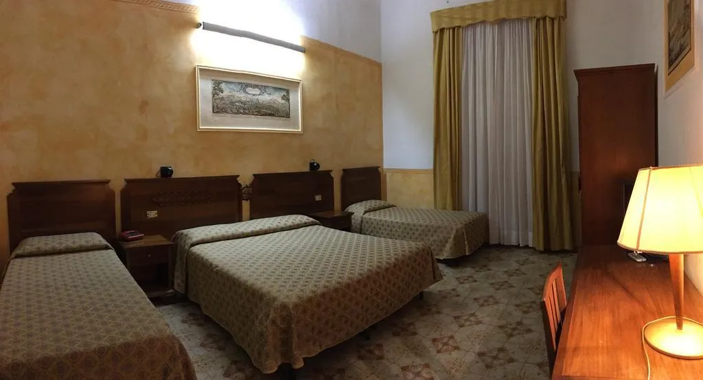 QUADRUPLE STANDARD Room, Olimpia, Florence