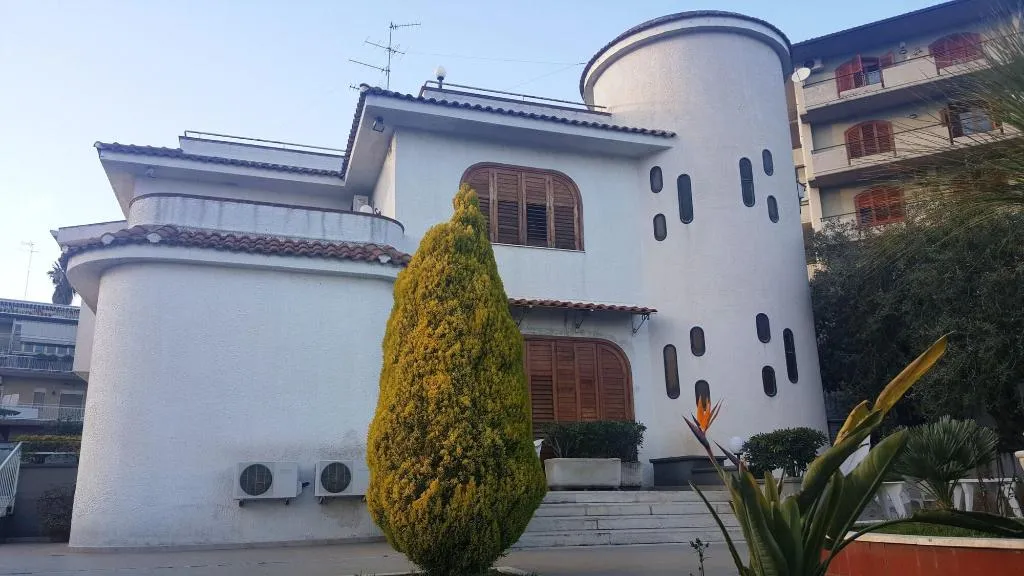 General view, Albergo Lachea, Catania