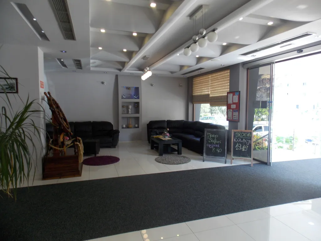 Lobby, Mediterrane, Southern Albania
