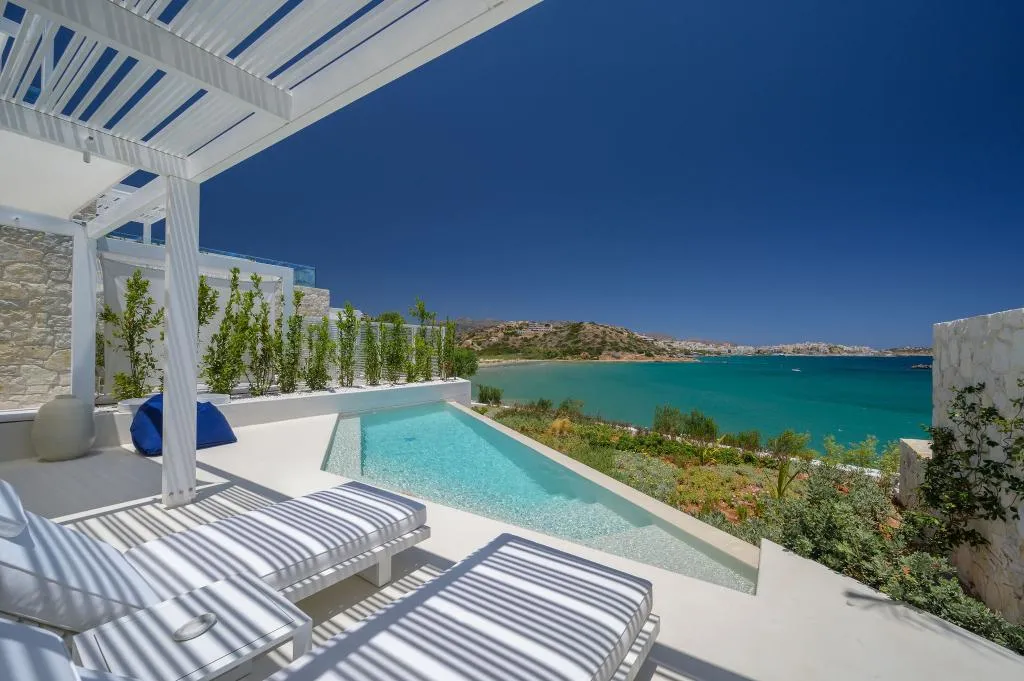 SUITE WITH PRIVATE POOL Room, The Island Concept, Crete