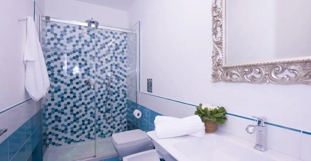 Room, La Valle Delle Ferriere, Naples