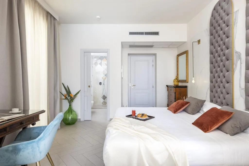 JUNIOR SUITE QUEEN SIZE BED Room, Villa Paradiso, Taormina
