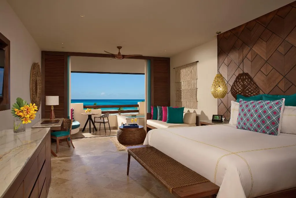 JUNIOR SUITE OCEAN FRONT Room, Secrets Maroma Beach Riviera Cancun, Playa Del Carmen