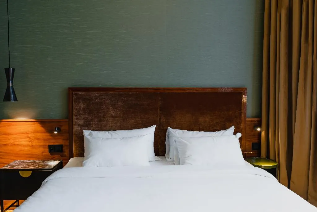JUNIOR SUITE STANDARD Room, Hotel MAI Amsterdam, Amsterdam