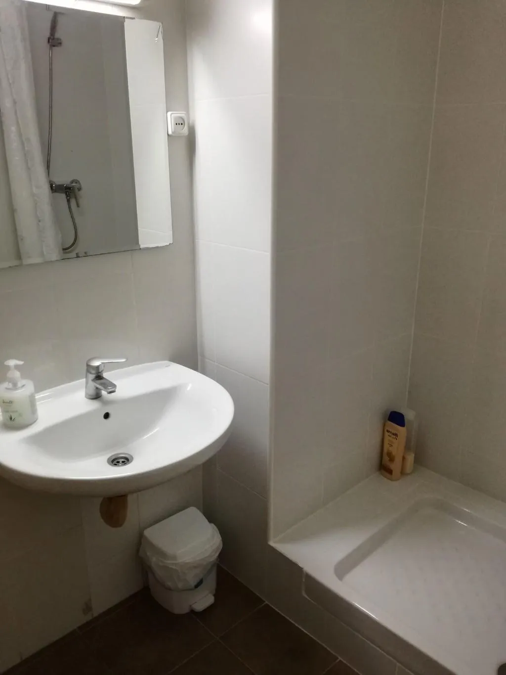 Room, Hostal Lesseps, Barcelona